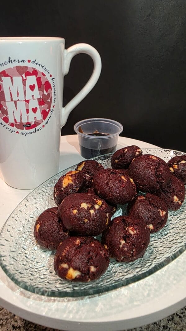 Pack Amour Bites & Taza de Festejo - Image 2